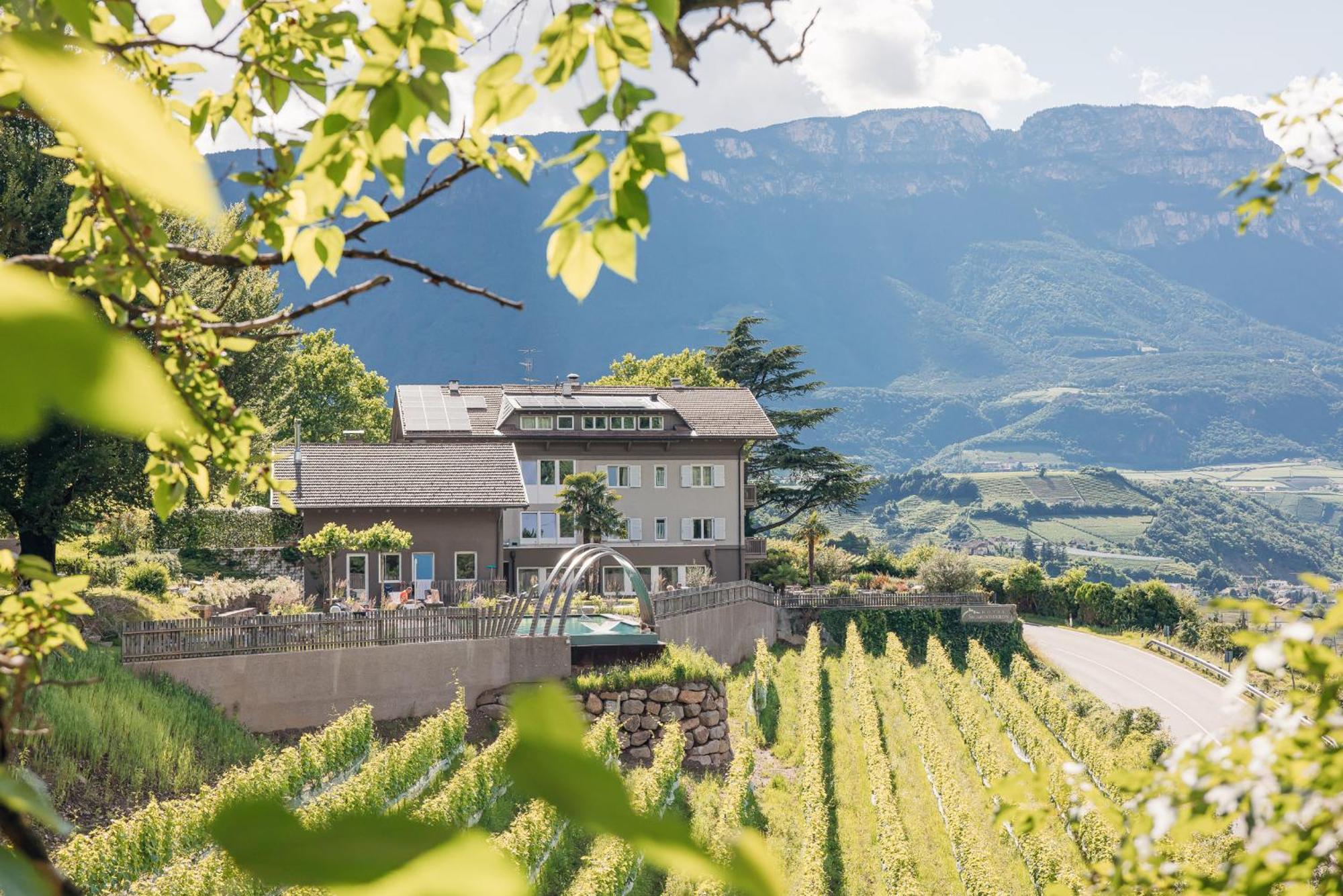 Hotel Sigmundskron Eppan an der Weinstraße Buitenkant foto